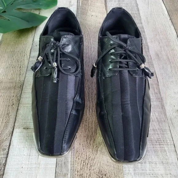 EXPRESSIONS | Style 4295 Dress Shoes in Black sz 11 - Picture 3 of 12